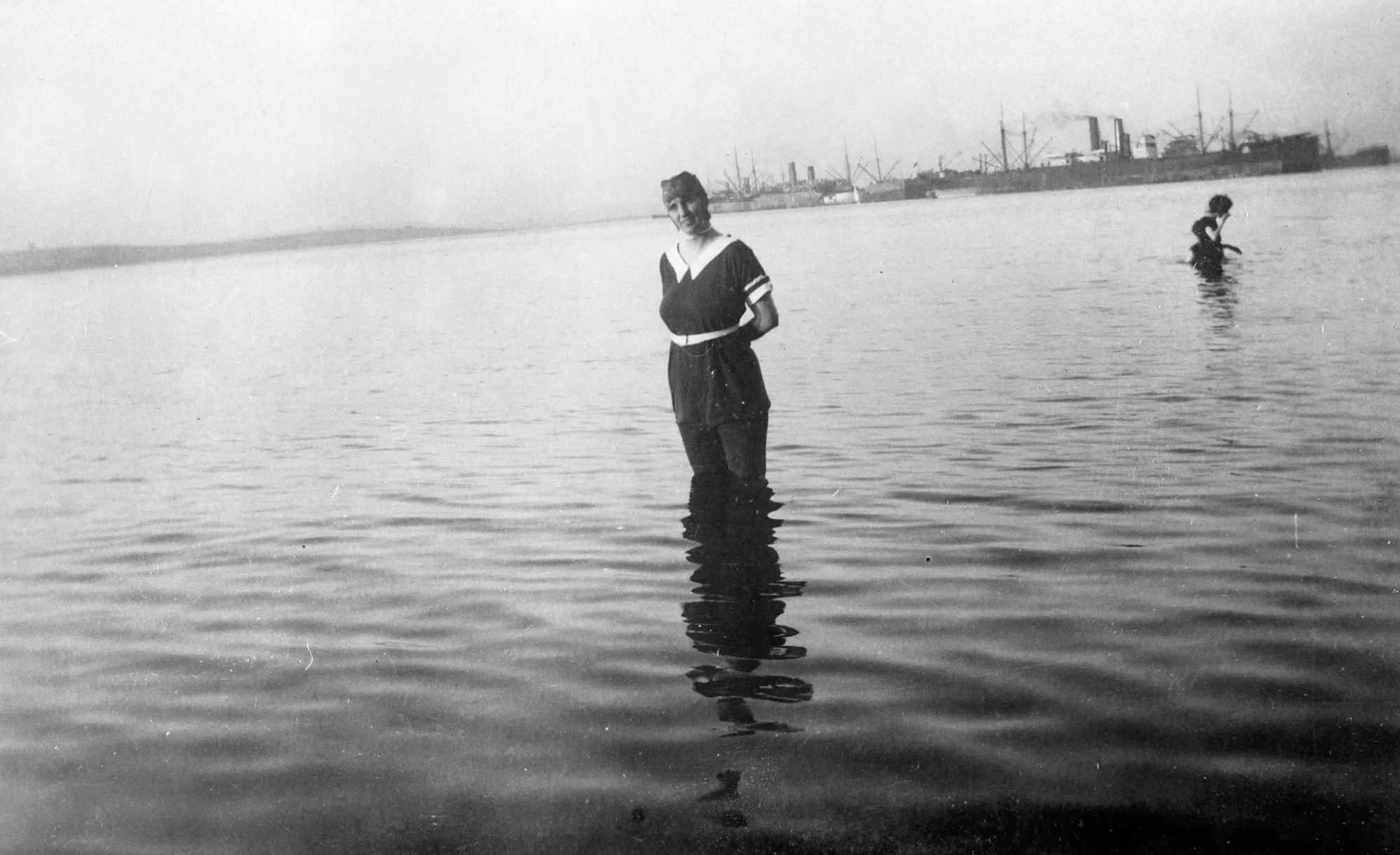 3AGH nurses partake an early morning dip in Mudros Harbour.
